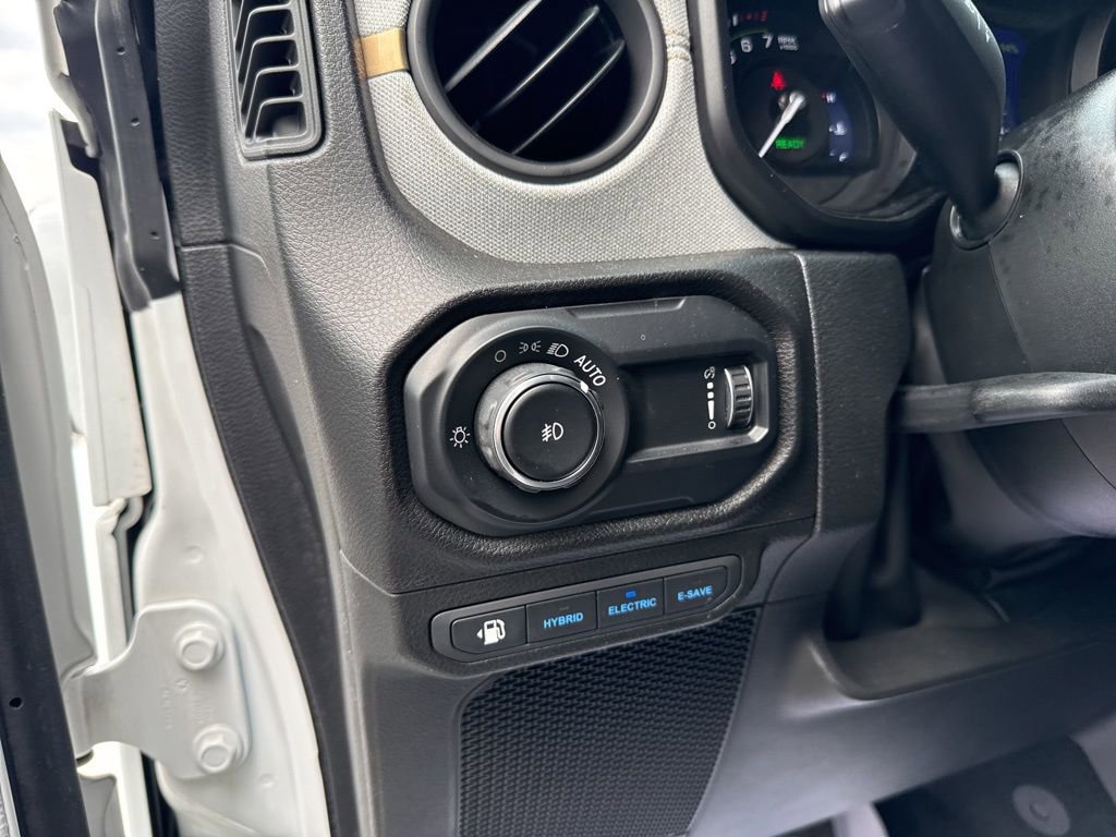Used 2024 Jeep Wrangler Unlimited w/ Convenience Group image 16