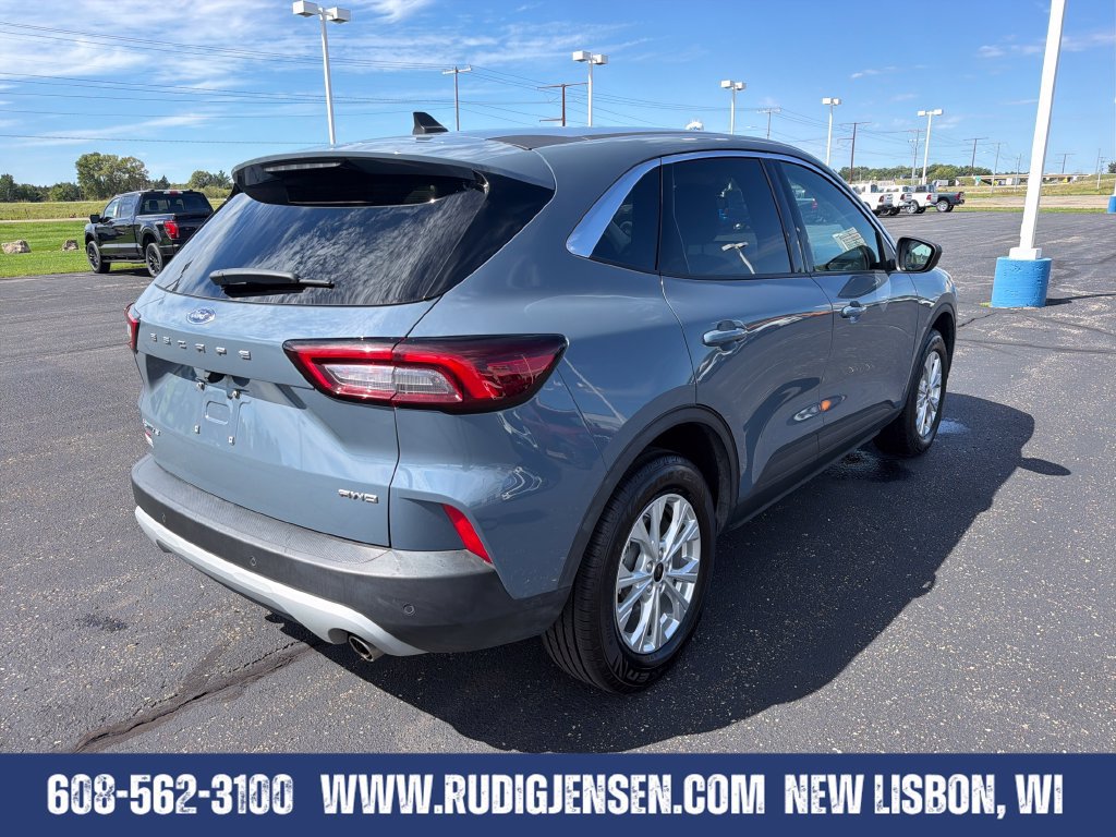 Used 2024 Ford Escape Active w/ Tech Pack #1 AWD/4WD image 5