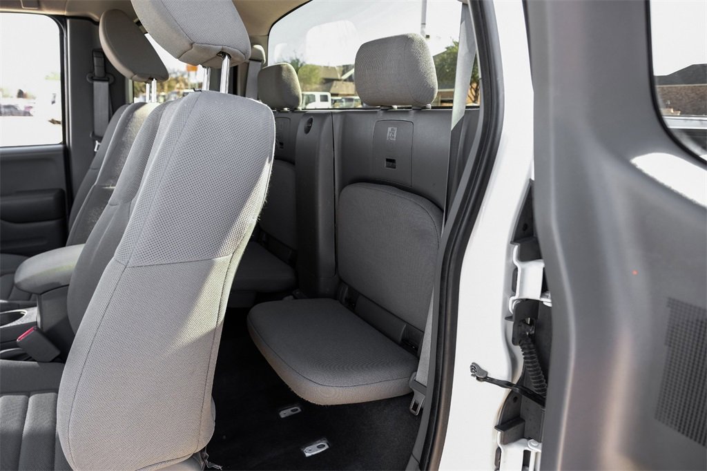 Used 2019 Nissan Frontier S image 33