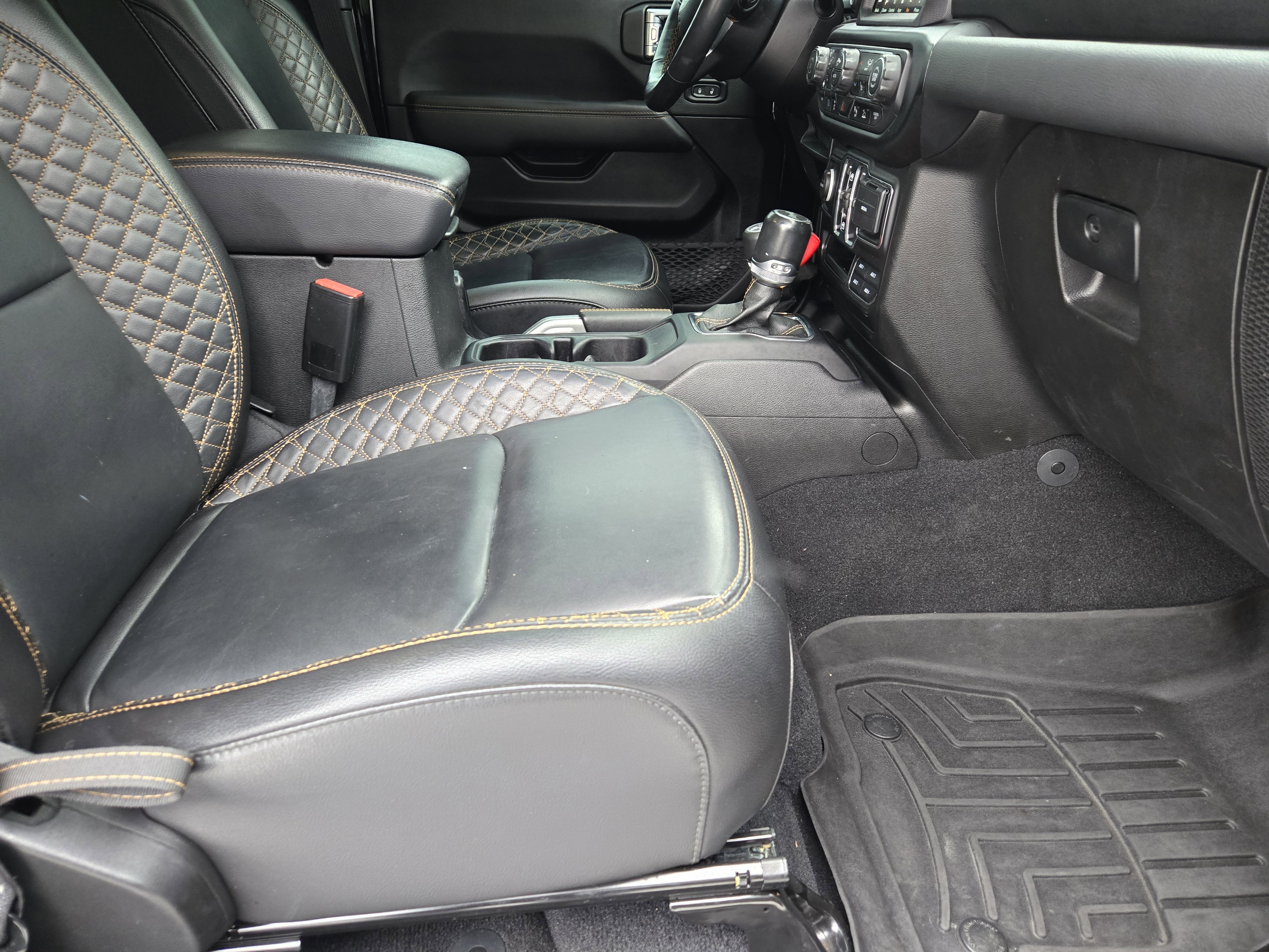 Used 2021 Jeep Wrangler Unlimited Sahara image 17