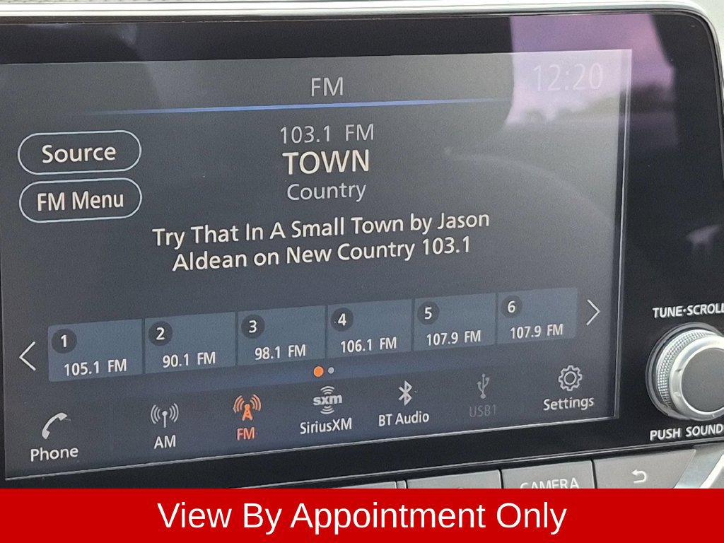 Used 2025 Nissan Altima 2.5 SV FWD image 15