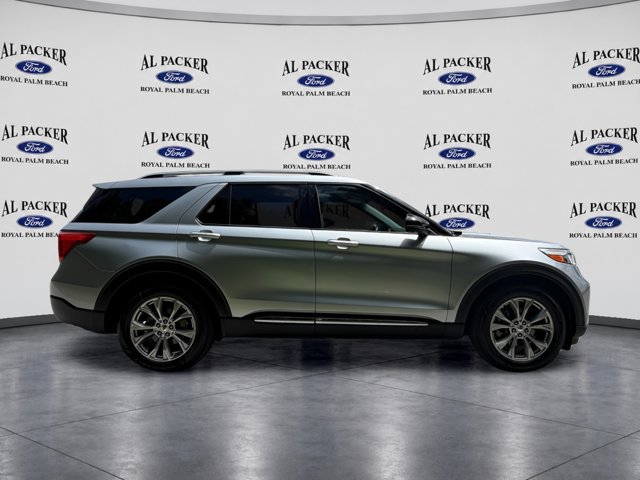 Certified 2022 Ford Explorer Limited w/ Equipment Group 301A RWD image 9
