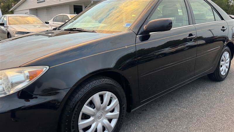 Used 2005 Toyota Camry LE FWD image 14