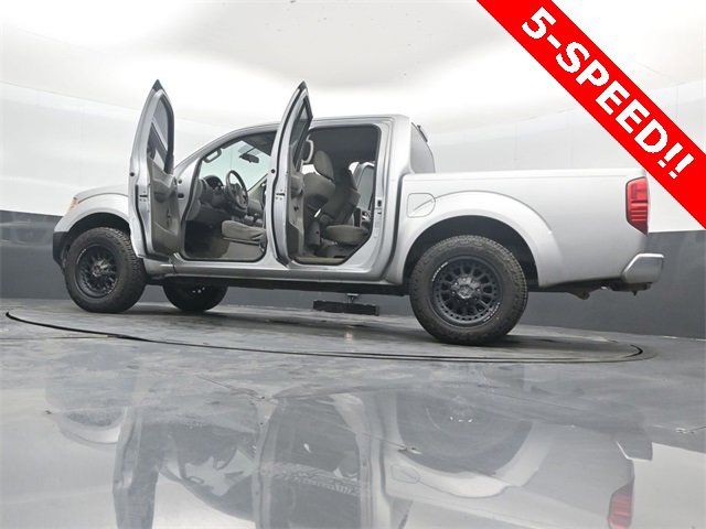 Used 2012 Nissan Frontier S image 49