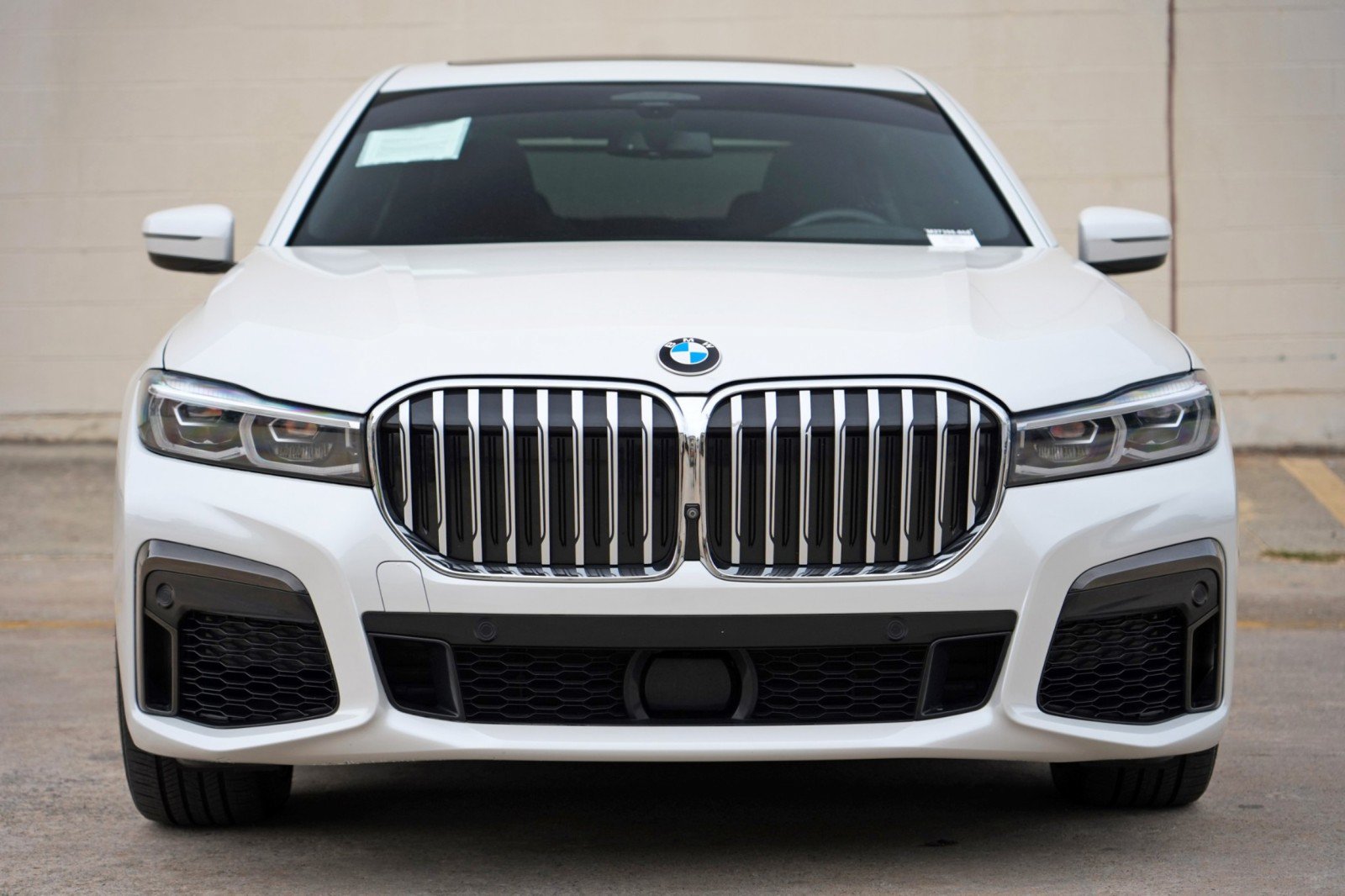 Used 2020 BMW 750i xDrive w/ Executive Package AWD/4WD image 7