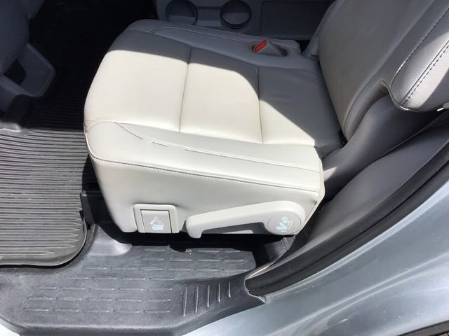 Used 2019 Toyota Highlander XLE AWD/4WD image 41