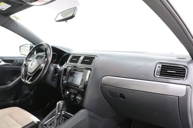 Used 2016 Volkswagen Jetta Sport FWD image 14