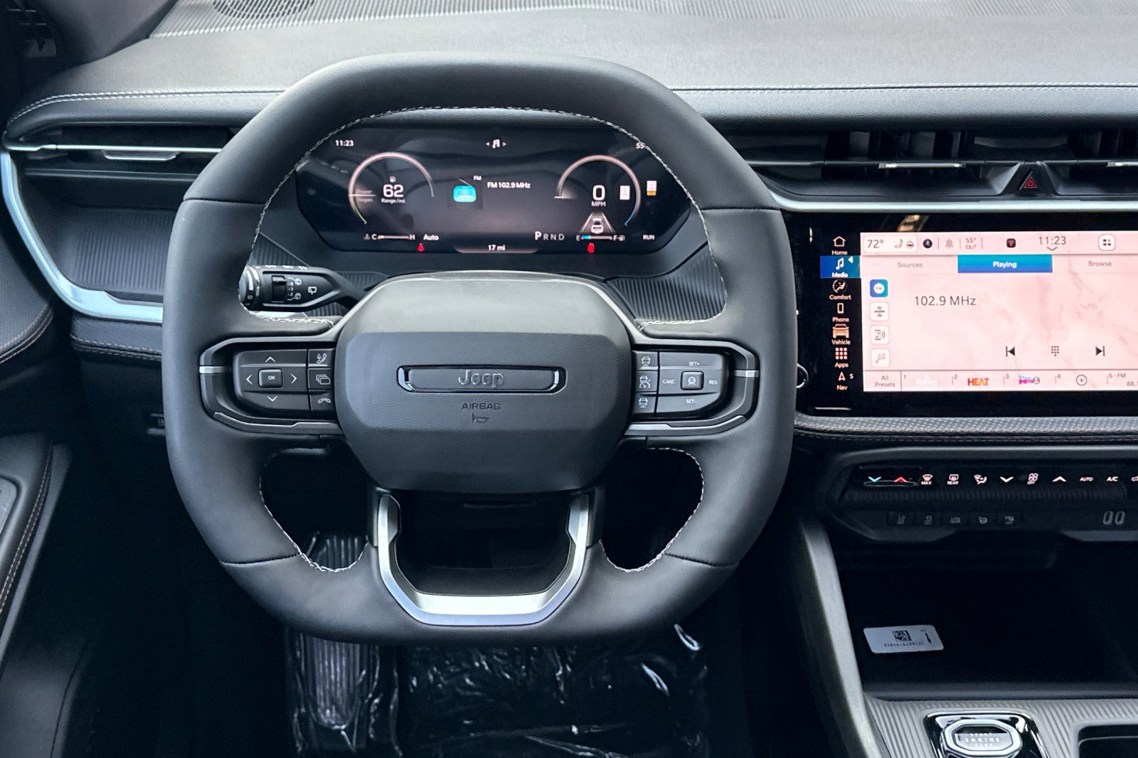 New 2026 Jeep Cherokee Overland w/ Trailer Tow Group image 14