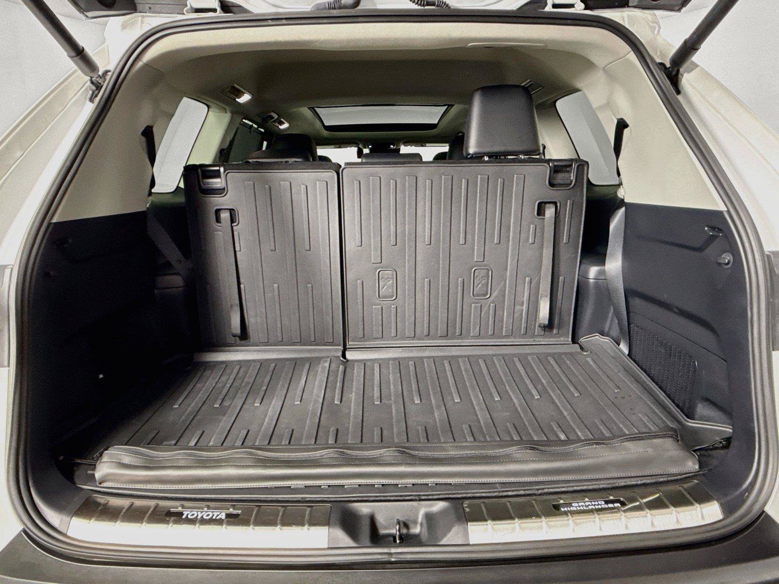 Certified 2026 Toyota Grand Highlander FWD image 42