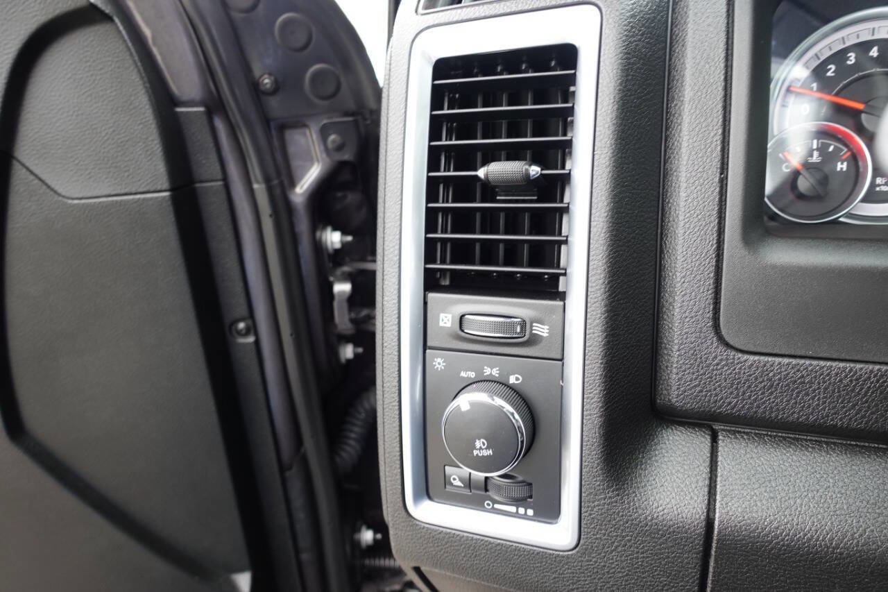 Used 2023 RAM 1500 Classic Warlock image 59
