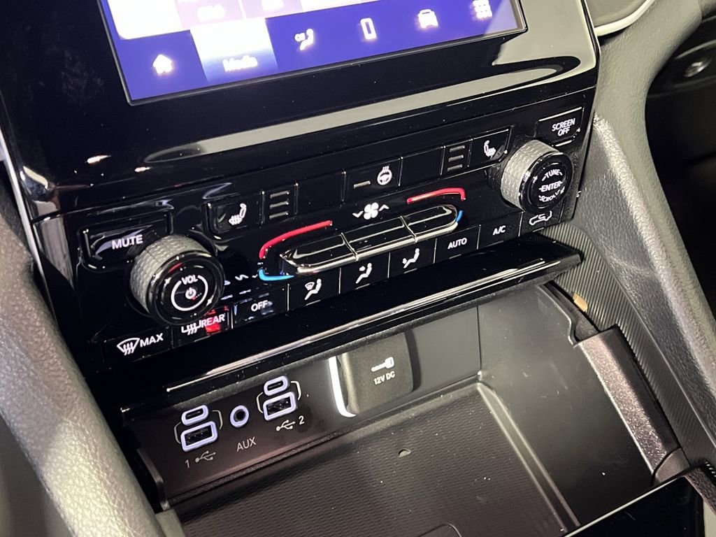 New 2025 Jeep Grand Cherokee Laredo image 24