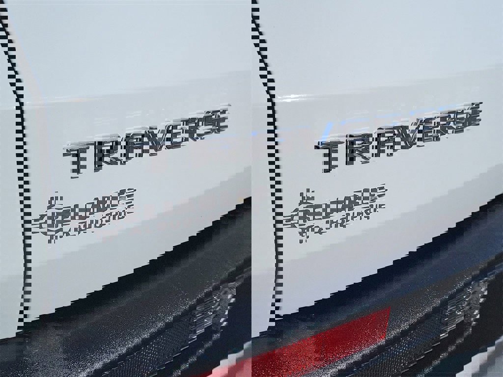 Certified 2025 Chevrolet Traverse LT image 13