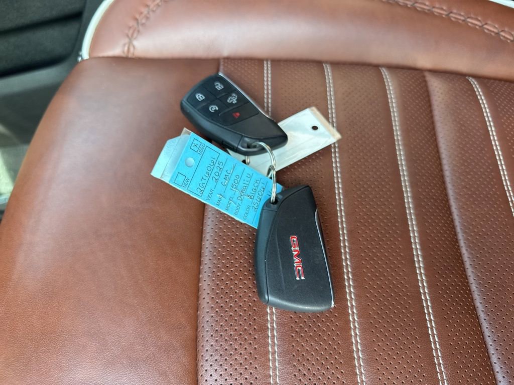 Used 2025 GMC Sierra 1500 Denali Ultimate image 41