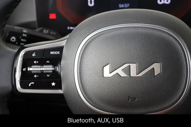 Certified 2025 Kia Sorento S w/ Panoramic Sunroof Package FWD image 8