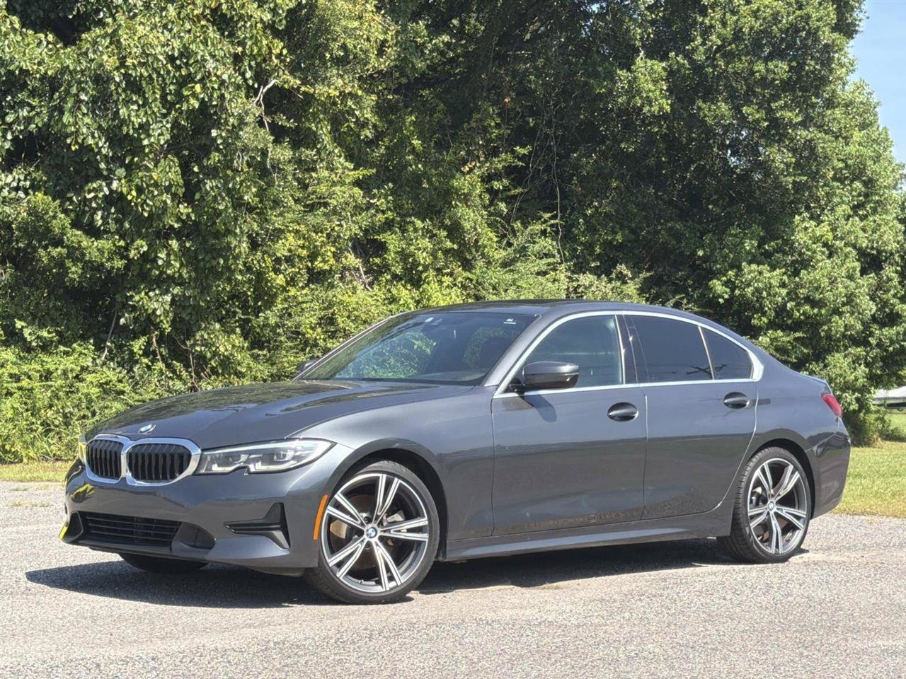Used 2020 BMW 330i Sedan w/ Convenience Package RWD image 1