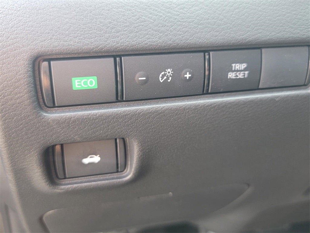 New 2025 Nissan Sentra S FWD image 32