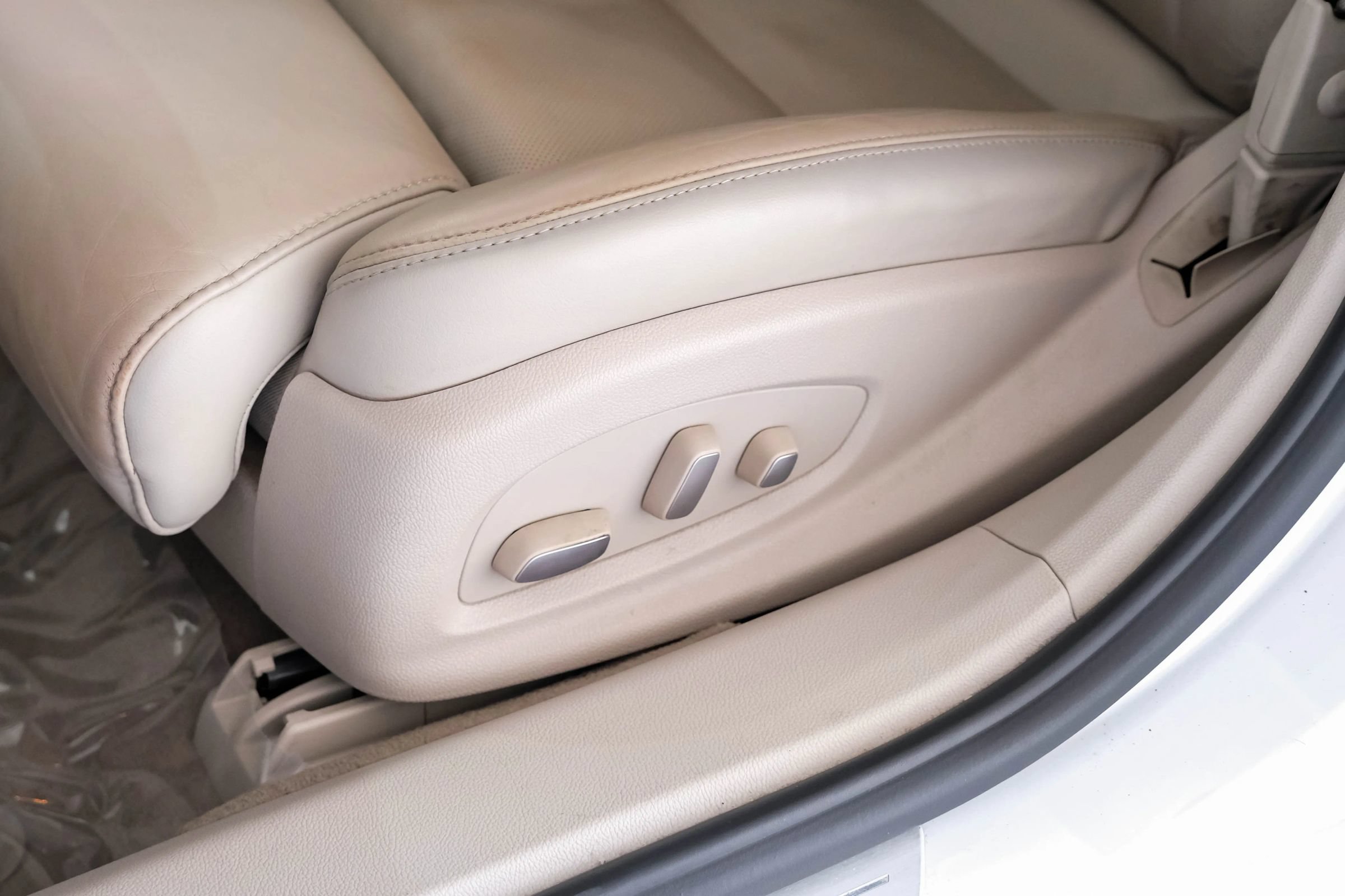 Used 2016 Cadillac XTS Premium FWD image 32