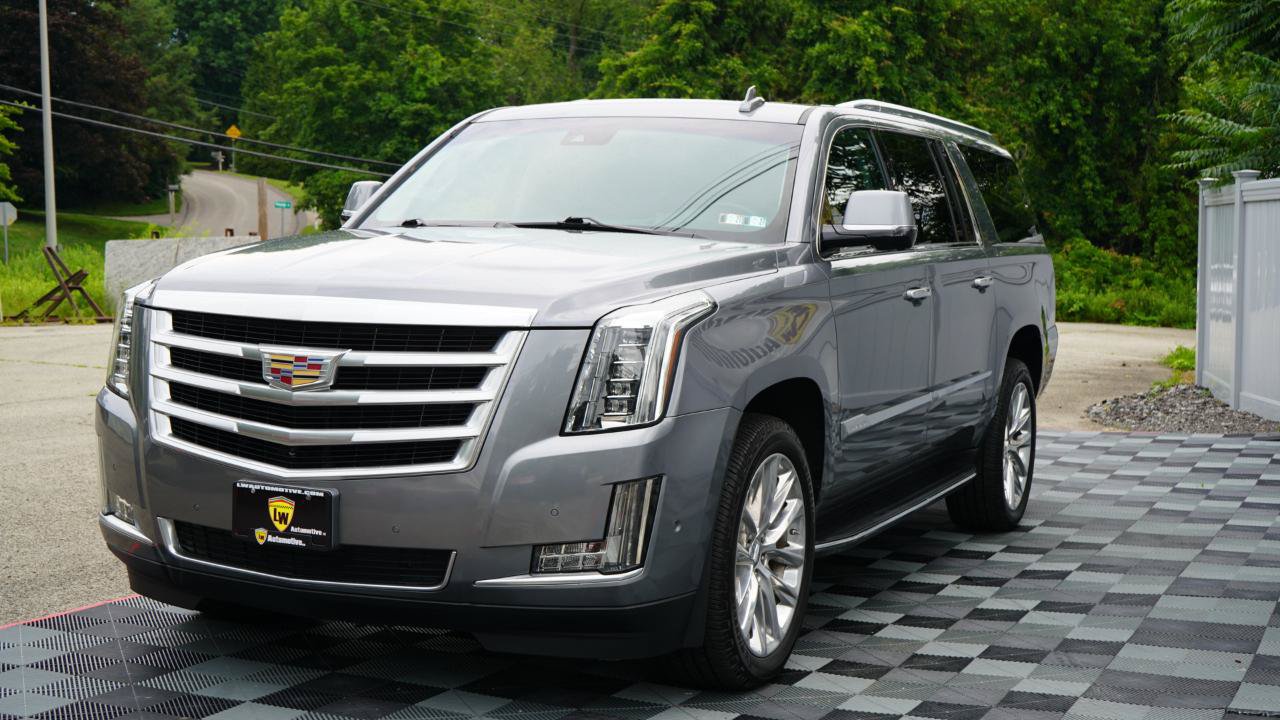 Used 2019 Cadillac Escalade ESV Luxury AWD/4WD image 27