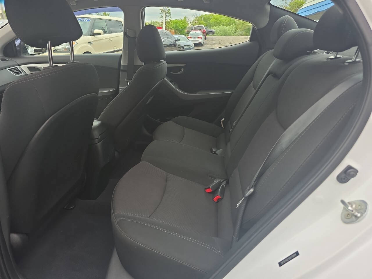Used 2016 Hyundai Elantra Value Edition FWD image 11
