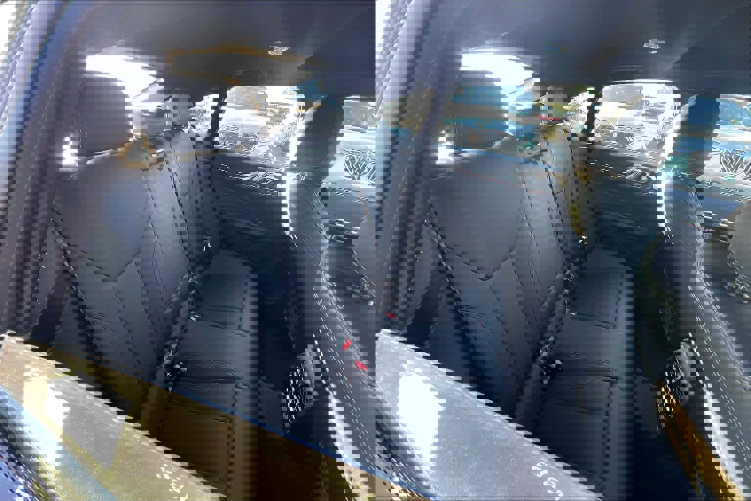 Used 2023 BMW i4 eDrive35 w/ Premium Package image 30