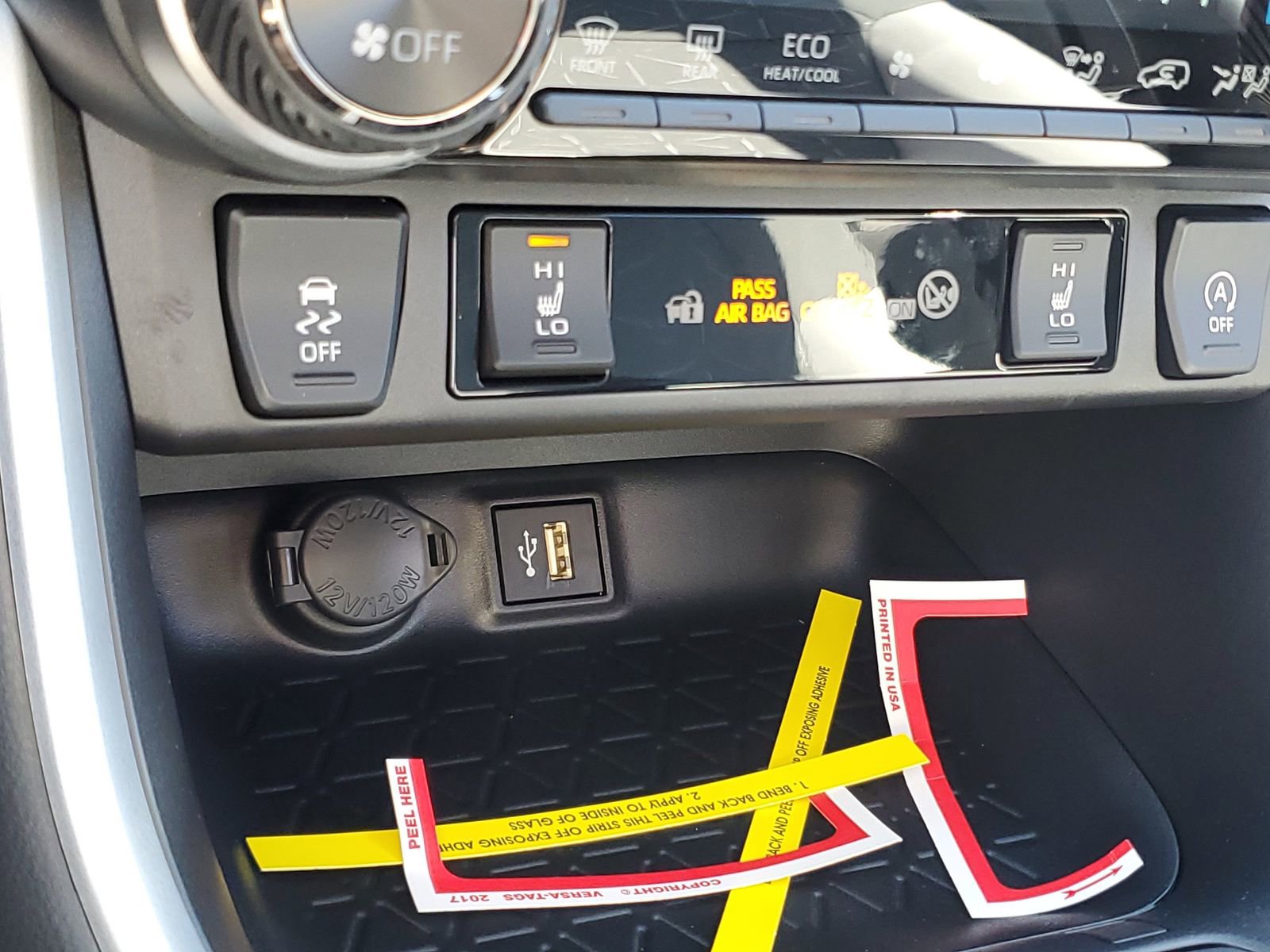 Certified 2025 Toyota RAV4 XLE w/ Convenience Package image 30