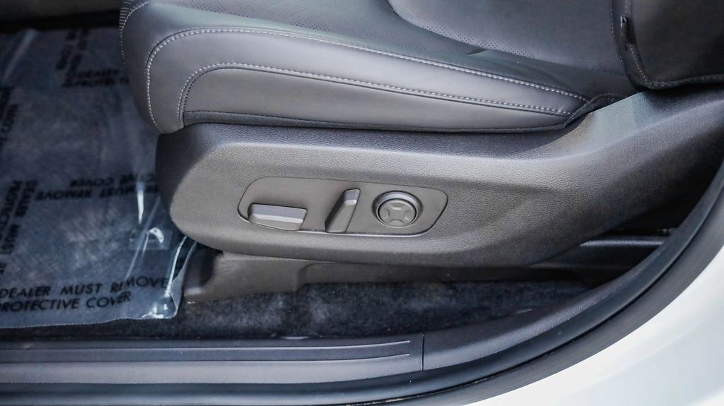 Used 2026 Kia Carnival SX image 24