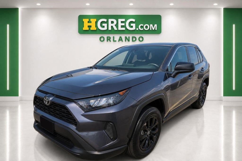 Used 2022 Toyota RAV4 LE FWD image 4