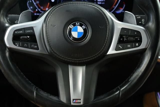 Used 2022 BMW X5 xDrive40i w/ M Sport Package AWD/4WD image 13