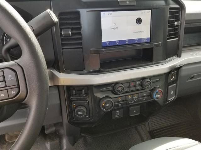 New 2025 Ford F550 4x4 Regular Cab Super Duty image 22