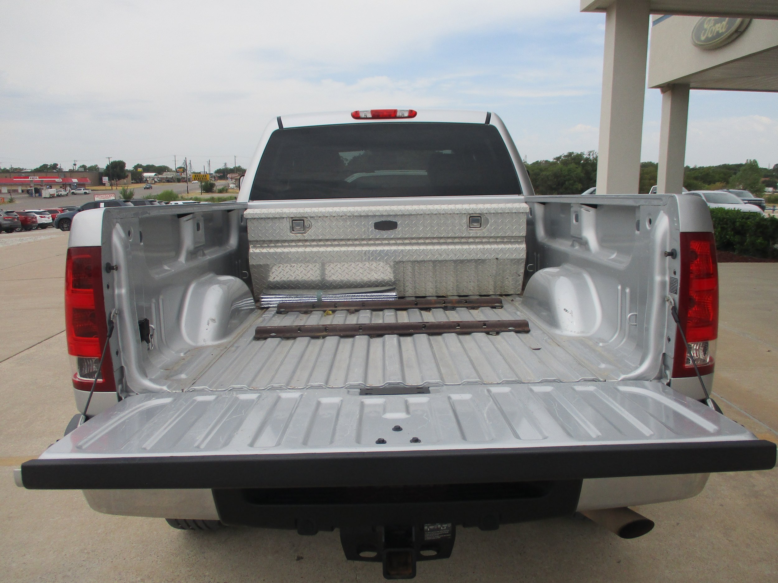 Used 2014 GMC Sierra 2500 SLE w/ SLE Preferred Package RWD image 8