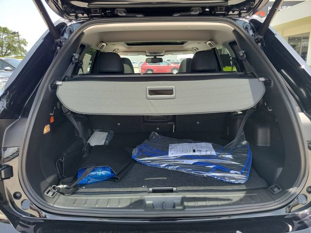 New 2025 Mitsubishi Outlander SE image 11