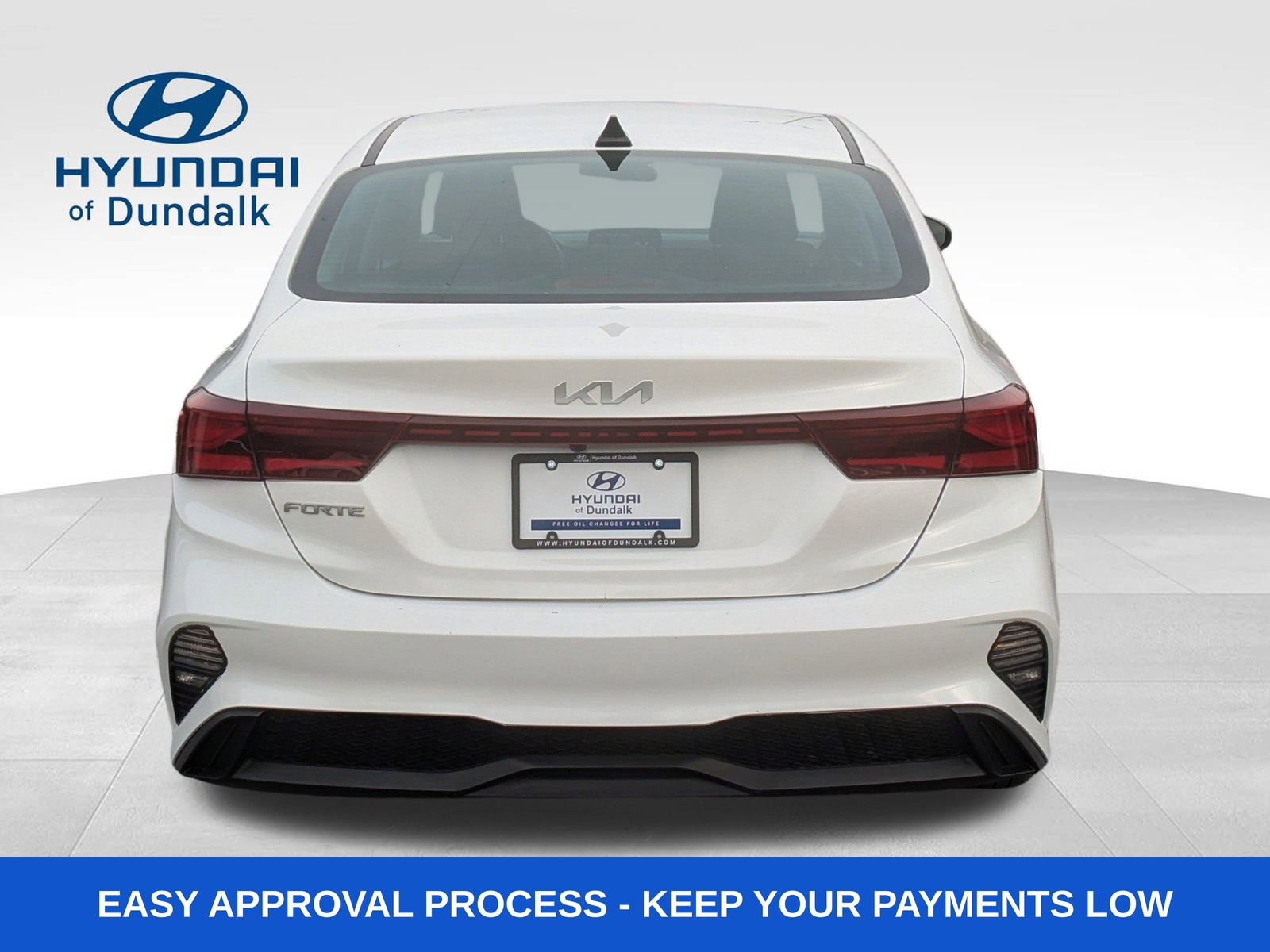 Used 2023 Kia Forte LXS image 3