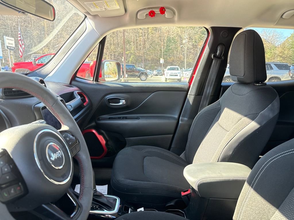 Used 2022 Jeep Renegade Latitude image 8