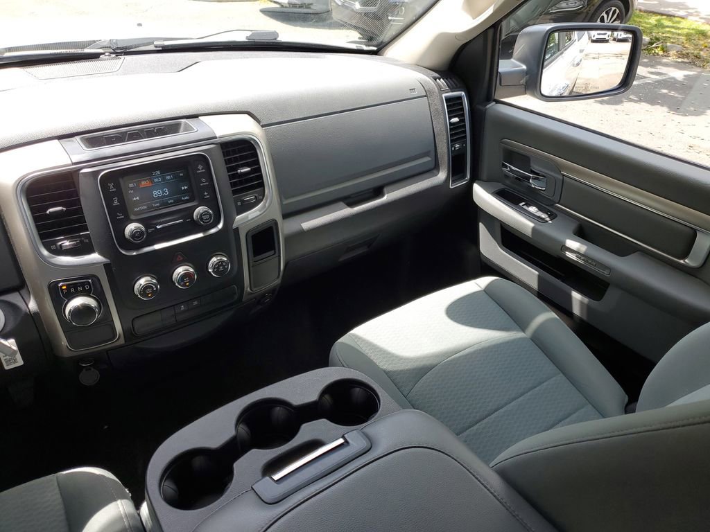 Used 2018 RAM 1500 Classic SLT image 13