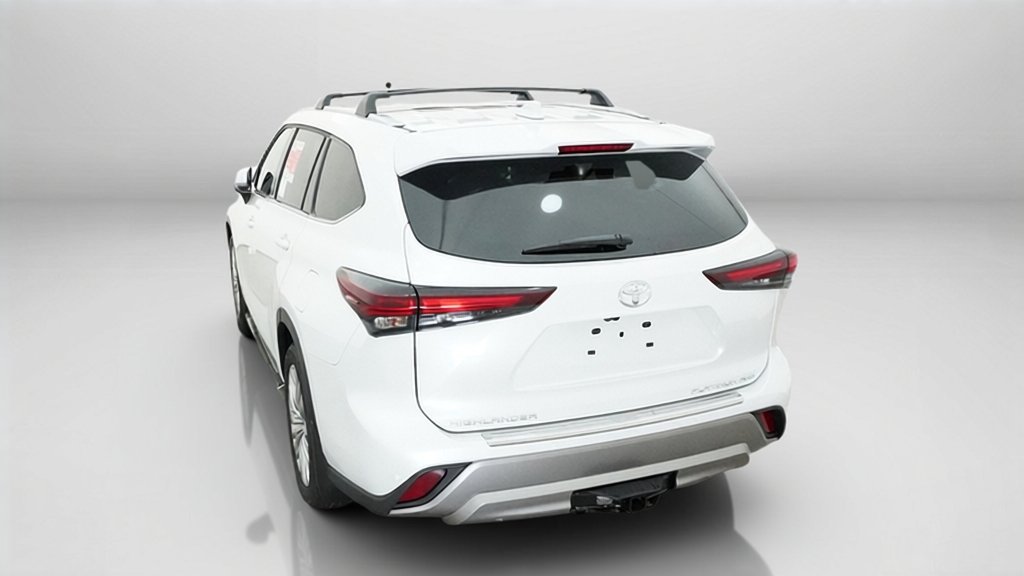 New 2026 Toyota Highlander Platinum AWD/4WD image 13