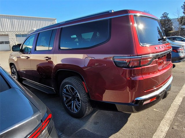 Used 2023 Jeep Wagoneer L Series II image 7