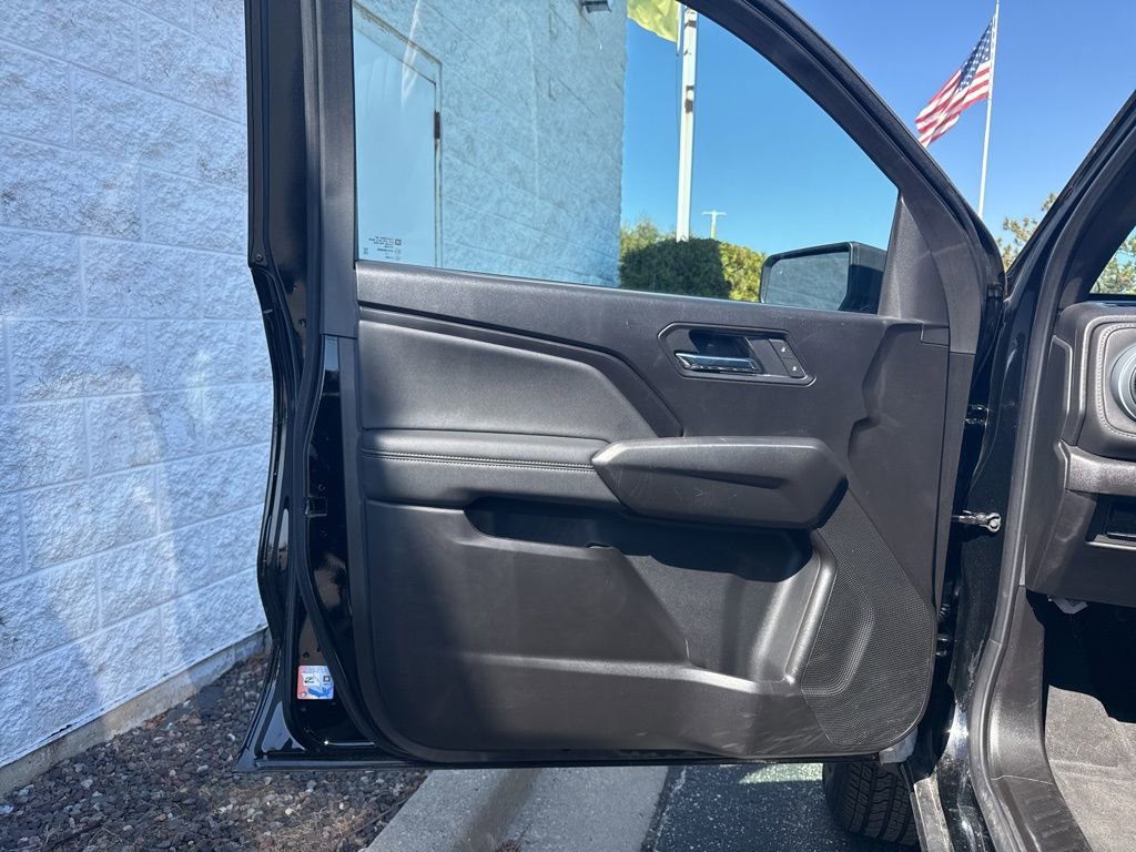 Used 2026 Chevrolet Colorado LT w/ LT Convenience Package image 8