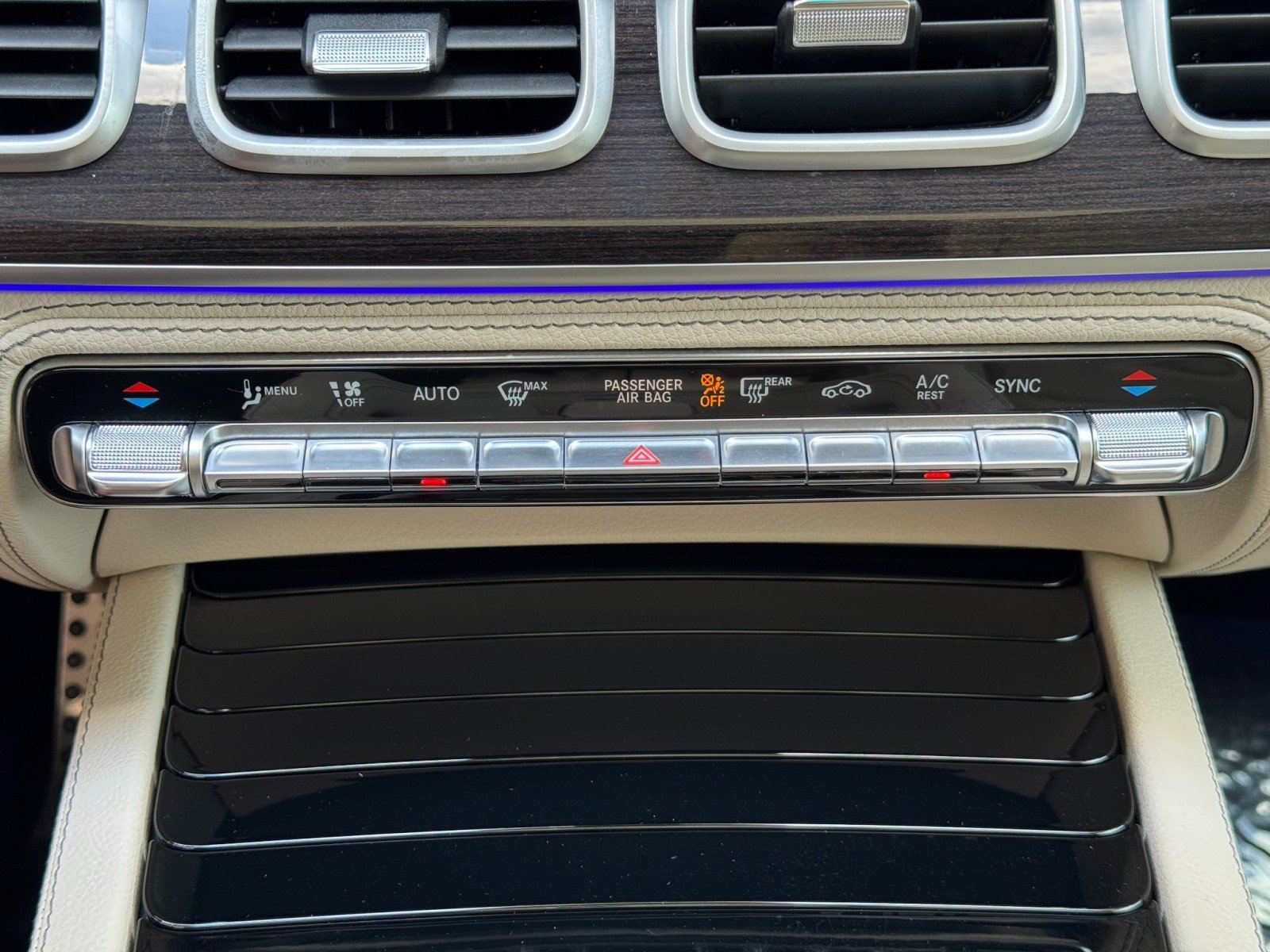 Used 2023 Mercedes-Benz GLS 450 4MATIC image 29