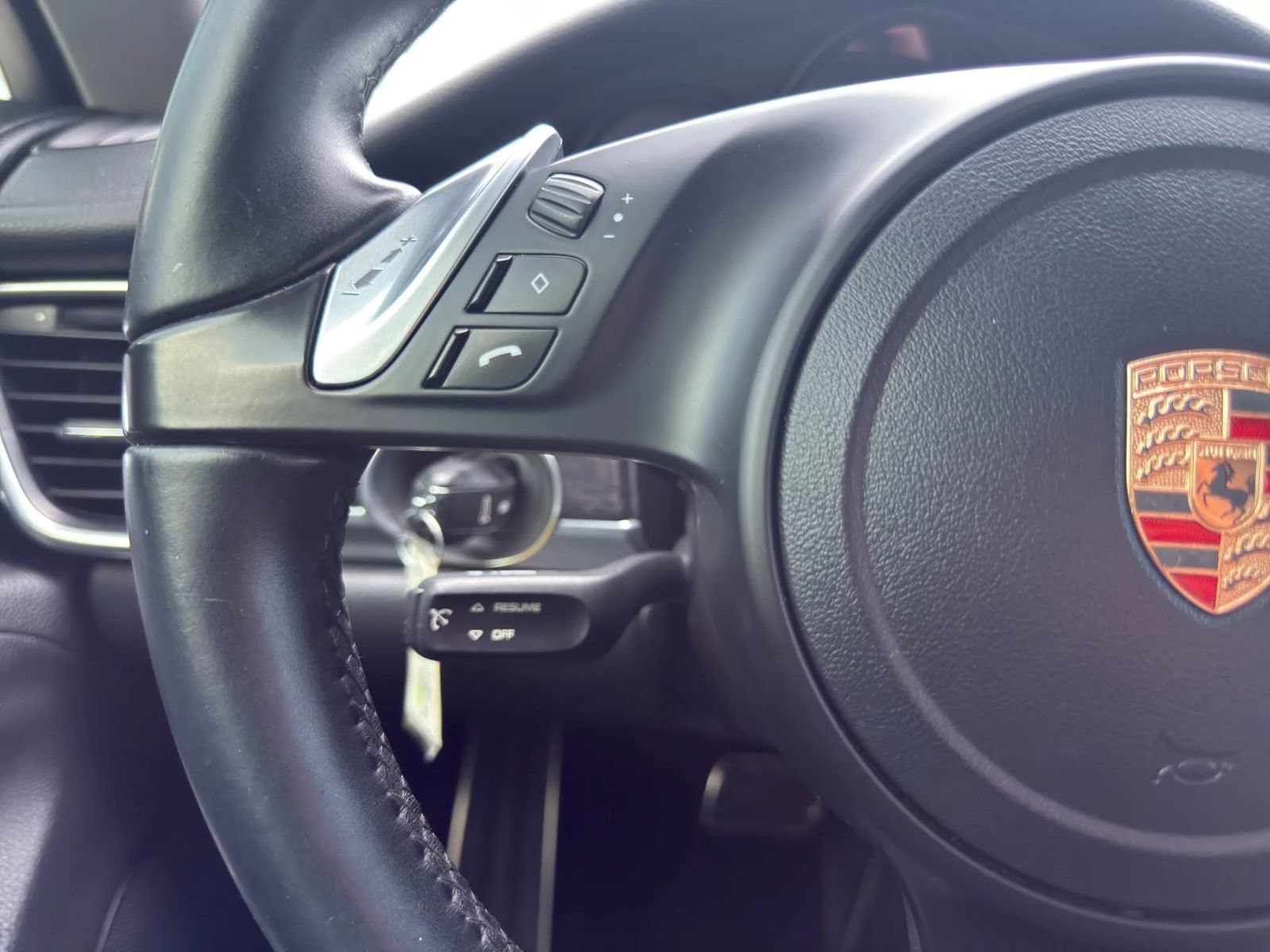 Used 2015 Porsche Panamera w/ Premium Package RWD image 18