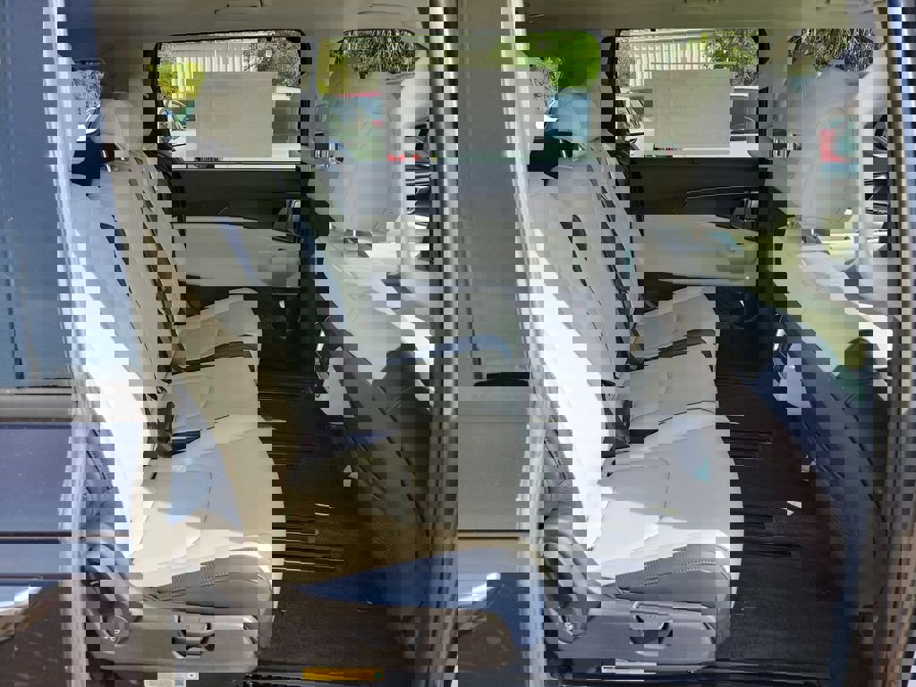 New 2026 Kia Carnival SX FWD image 12