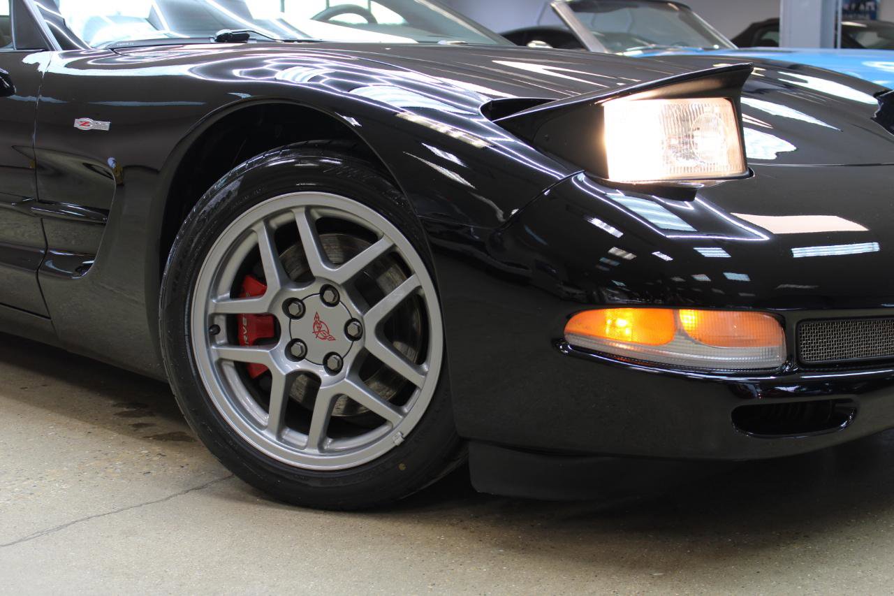 Used 2002 Chevrolet Corvette Z06 w/ Memory Pkg RWD image 15