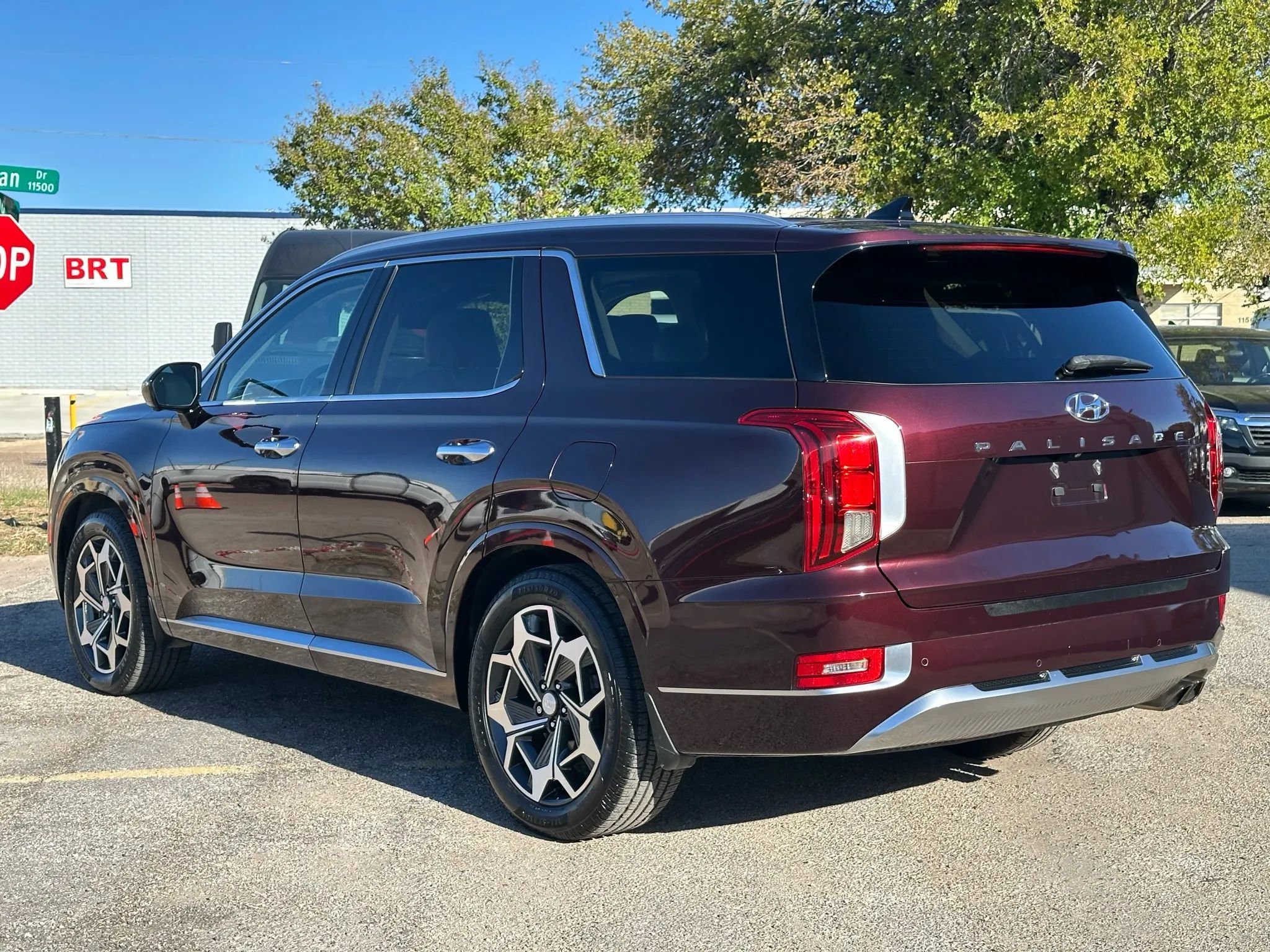 Used 2021 Hyundai Palisade Calligraphy image 4