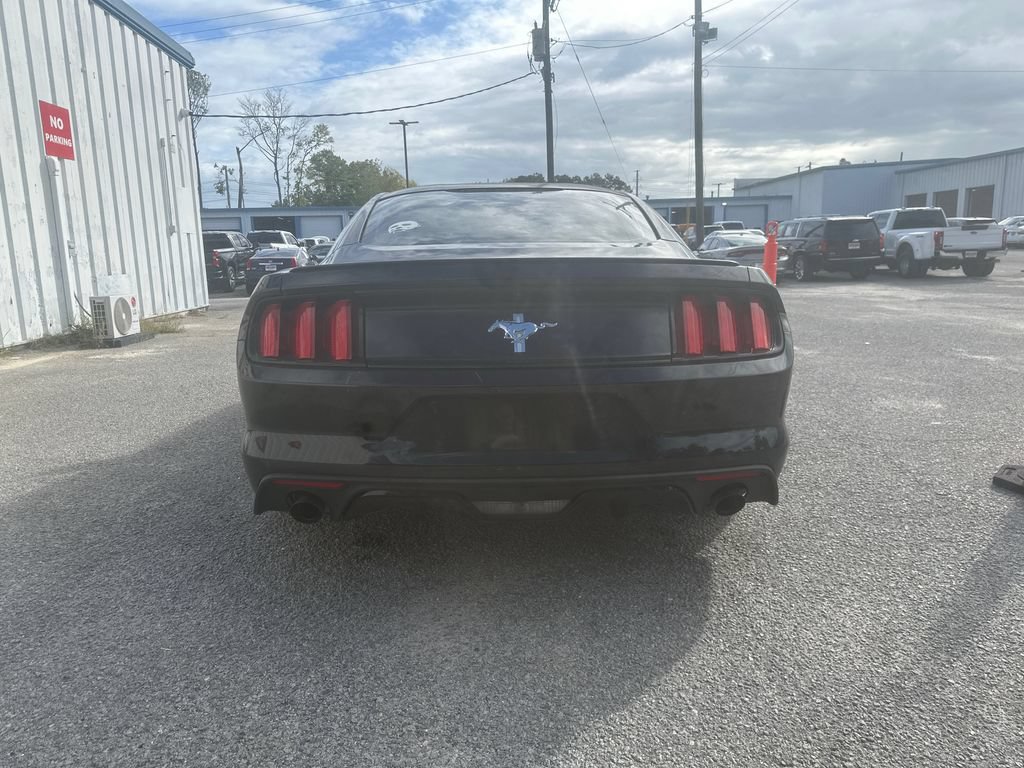 Used 2016 Ford Mustang Coupe w/ Equipment Group 051A RWD image 7