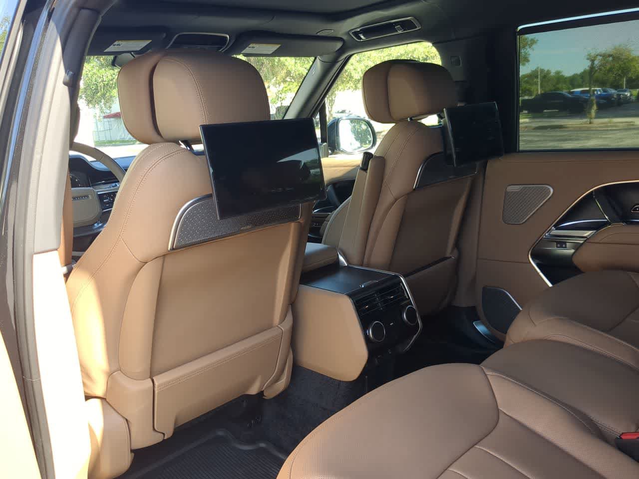 New 2026 Land Rover Range Rover Long Wheelbase Autobiography AWD/4WD image 19