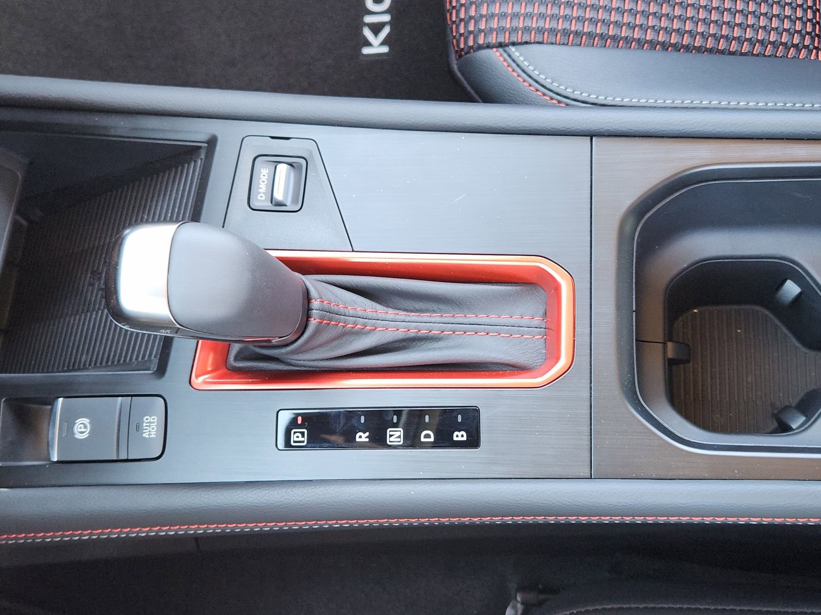 New 2026 Nissan Kicks SR w/ SR Premium Package image 19