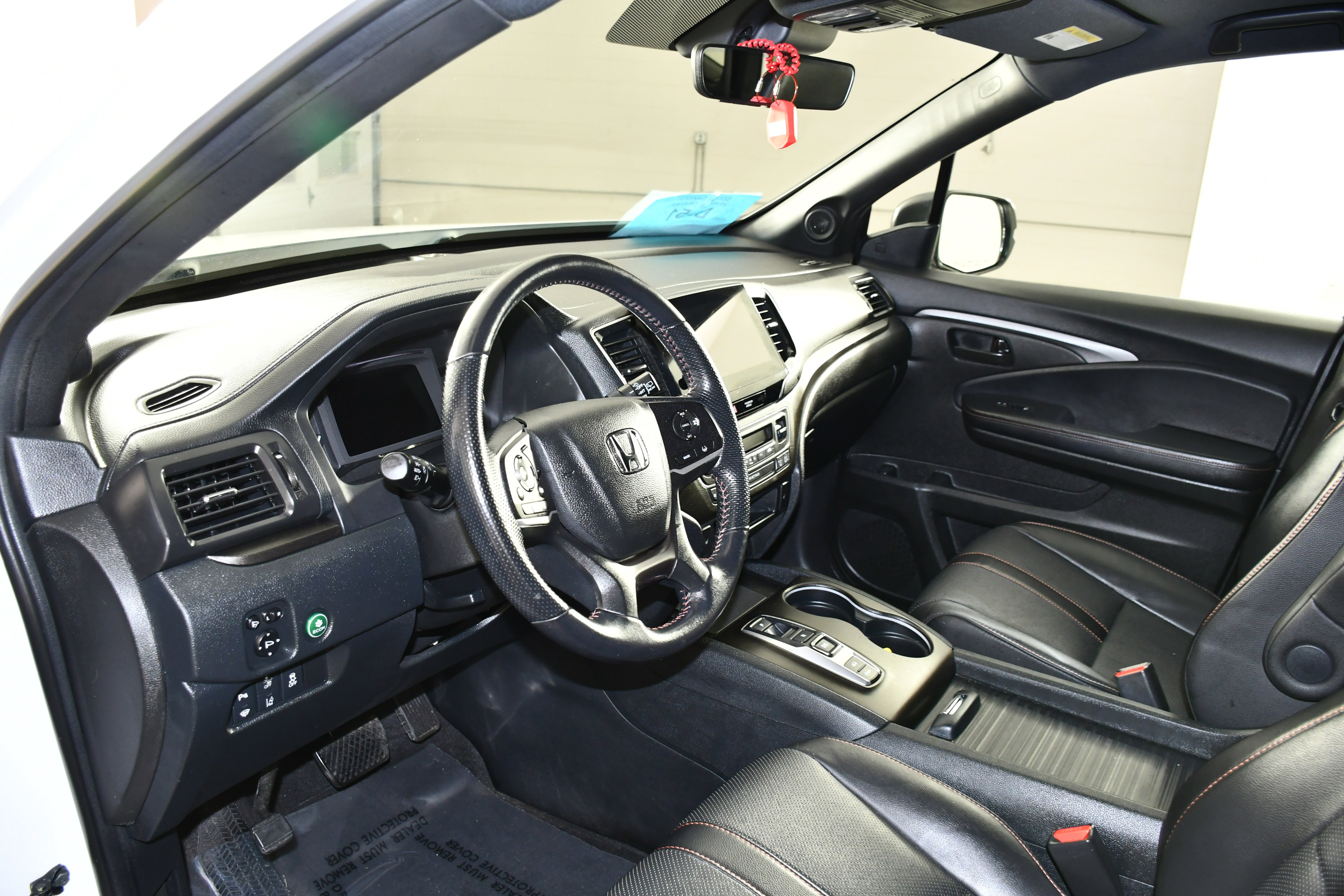 Certified 2023 Honda Passport TrailSport image 2