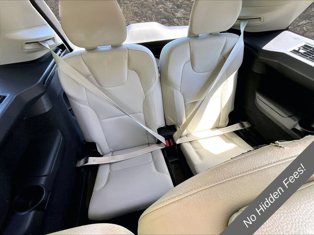Used 2022 Volvo XC90 T6 Momentum AWD/4WD image 26