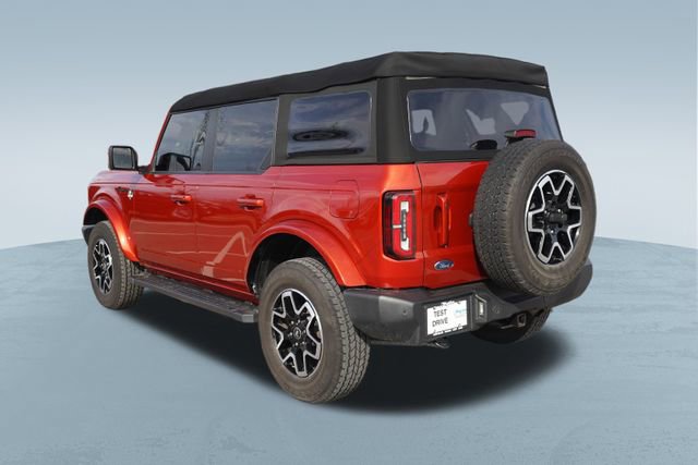 Used 2023 Ford Bronco Outer Banks image 5