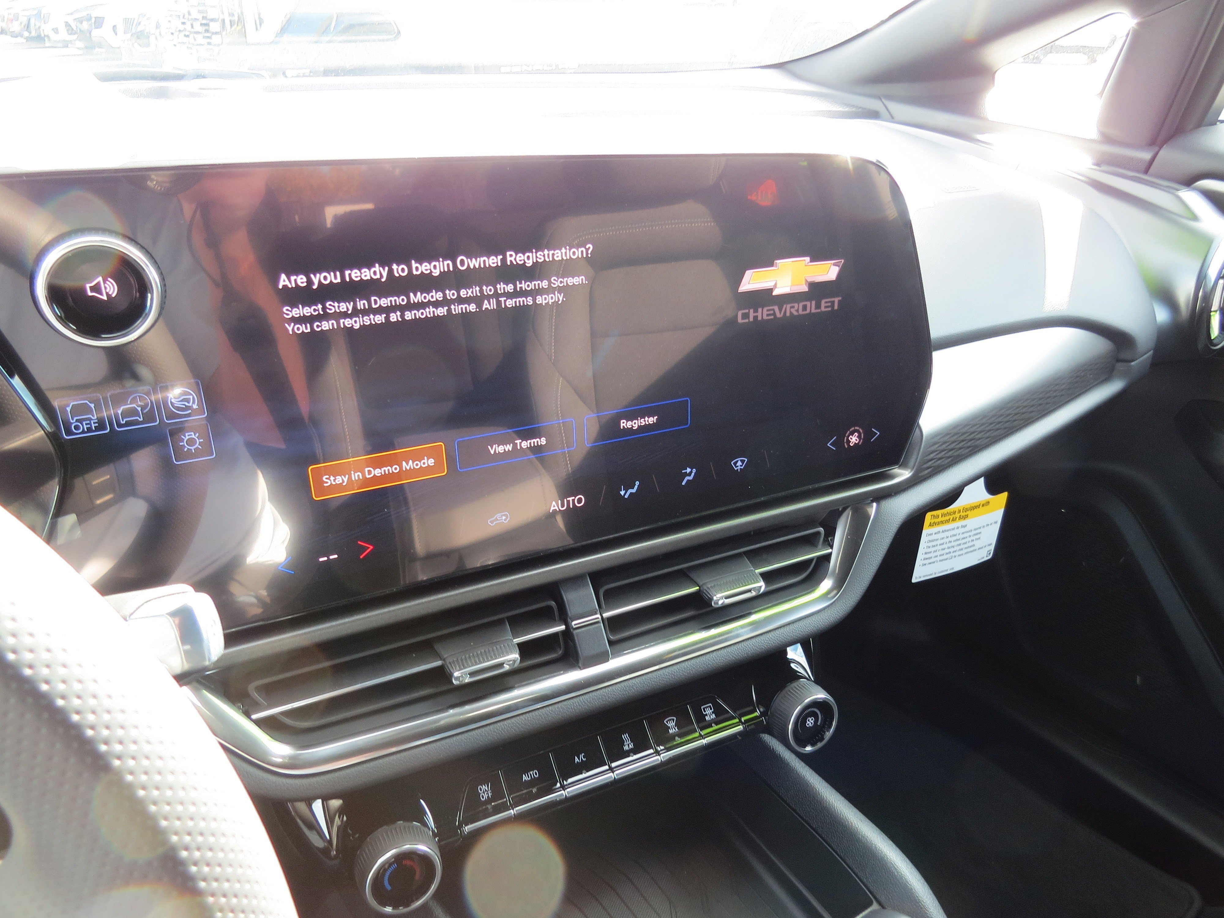 New 2026 Chevrolet Equinox EV LT image 19