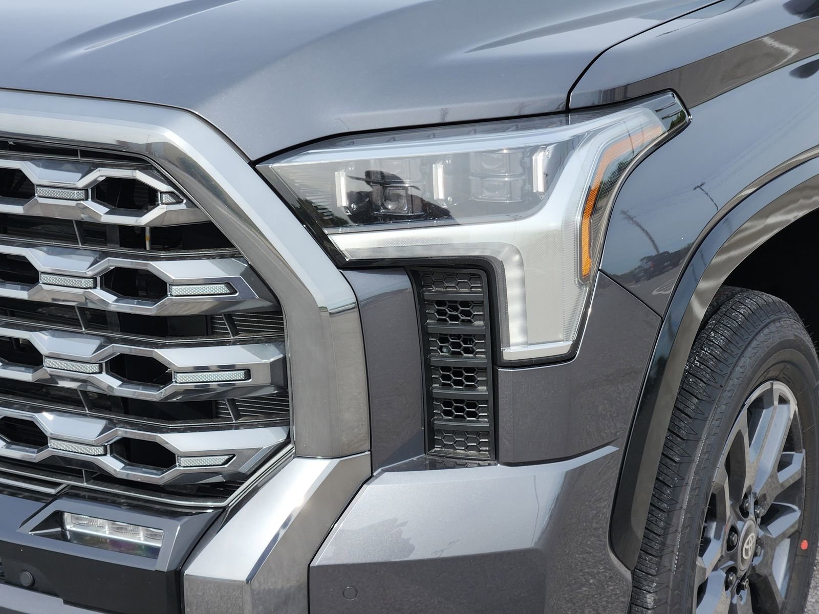 New 2026 Toyota Tundra Platinum AWD/4WD image 10